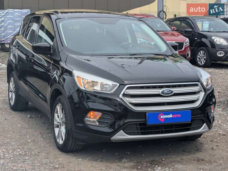 Внедорожник / Кроссовер Ford Escape 2018 в Киеве