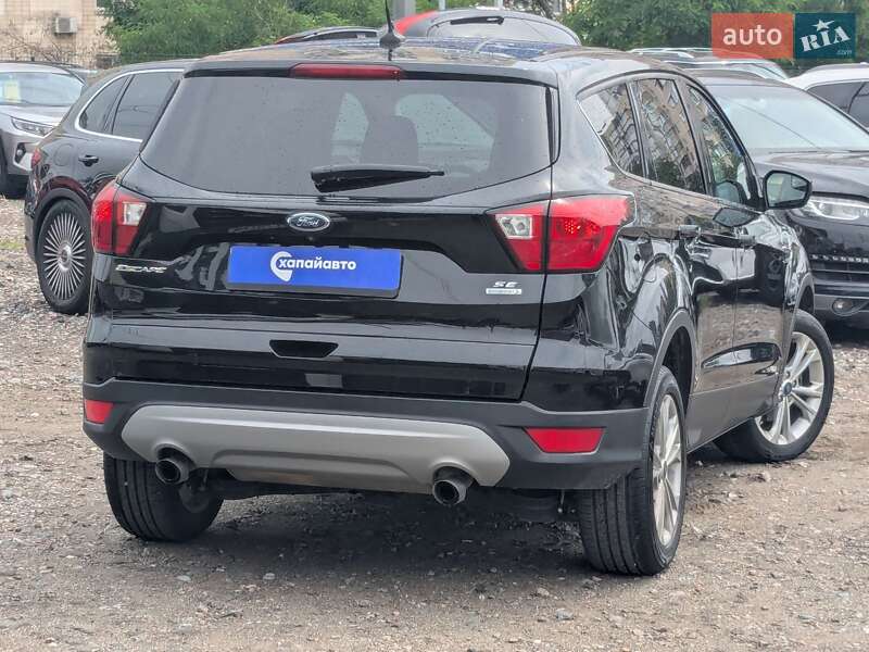 Внедорожник / Кроссовер Ford Escape 2018 в Киеве