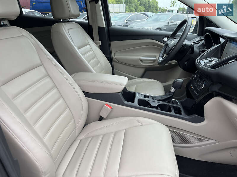 Внедорожник / Кроссовер Ford Escape 2016 в Львове