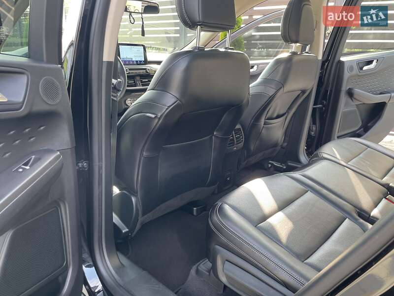 Внедорожник / Кроссовер Ford Escape 2020 в Ивано-Франковске