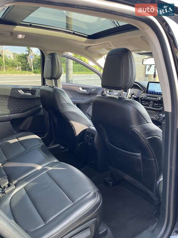 Внедорожник / Кроссовер Ford Escape 2020 в Ивано-Франковске