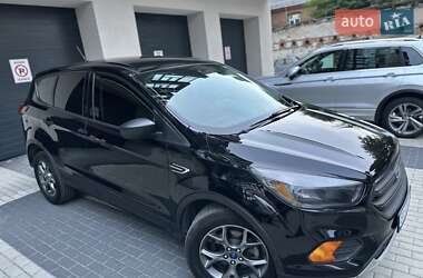 Внедорожник / Кроссовер Ford Escape 2019 в 