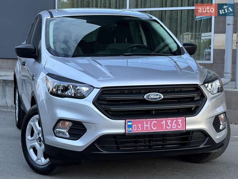 Позашляховик / Кросовер Ford Escape 2018 в Тернополі
