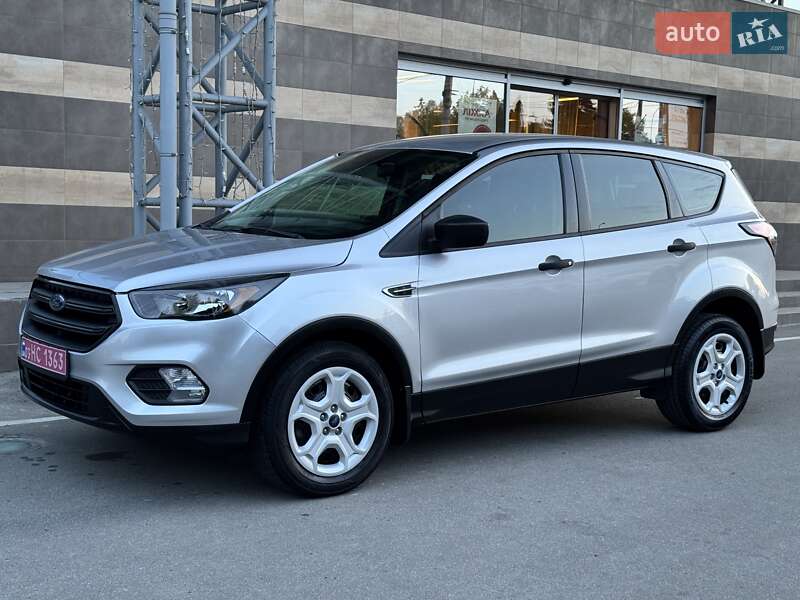 Позашляховик / Кросовер Ford Escape 2018 в Тернополі