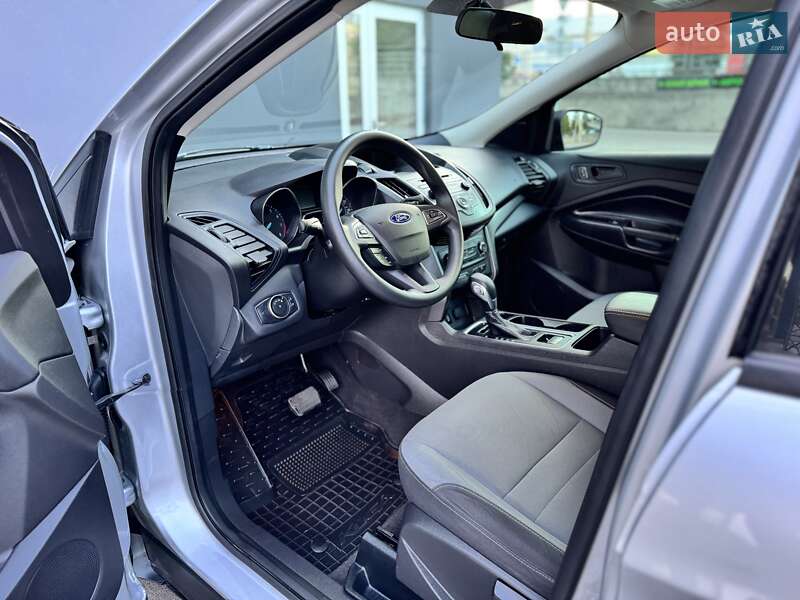 Позашляховик / Кросовер Ford Escape 2018 в Тернополі