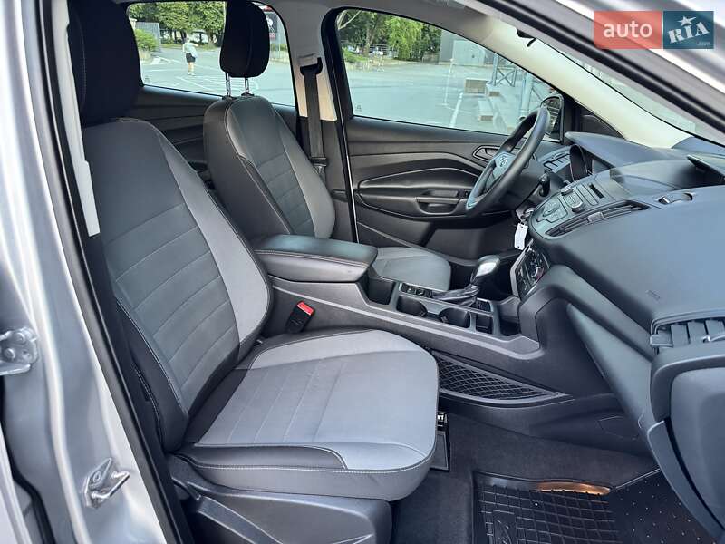 Позашляховик / Кросовер Ford Escape 2018 в Тернополі