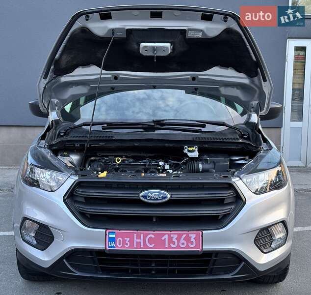Позашляховик / Кросовер Ford Escape 2018 в Тернополі