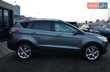 Позашляховик / Кросовер Ford Escape 2014 в 