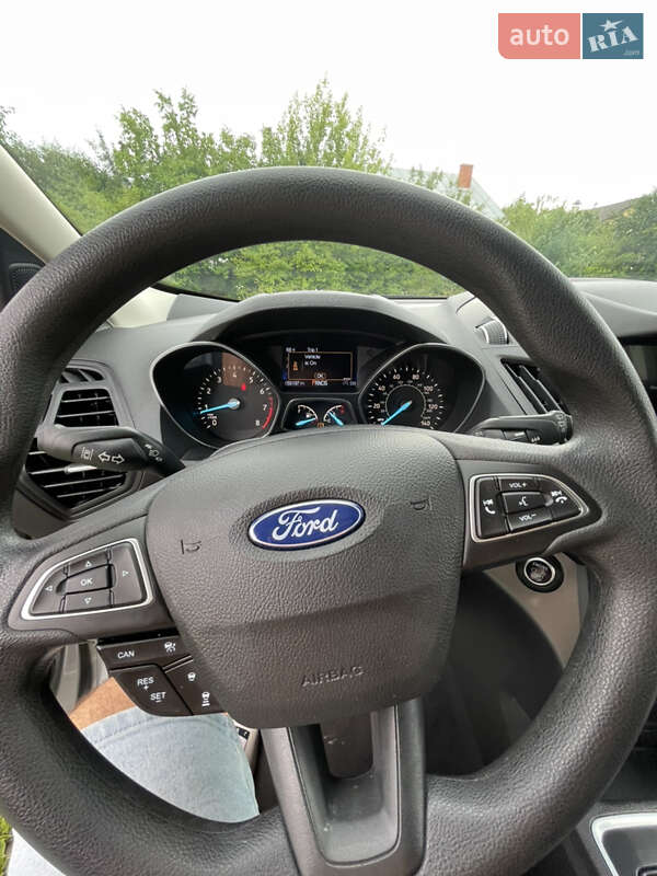 Позашляховик / Кросовер Ford Escape 2019 в Івано-Франківську