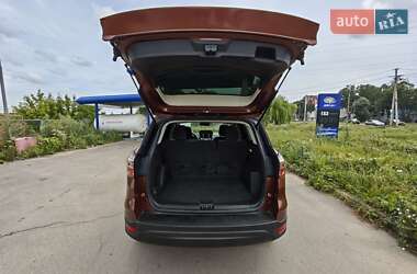 Внедорожник / Кроссовер Ford Escape 2017 в 