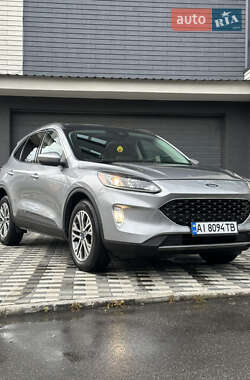 Внедорожник / Кроссовер Ford Escape 2022 в 