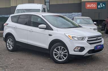 Позашляховик / Кросовер Ford Escape 2016 в 