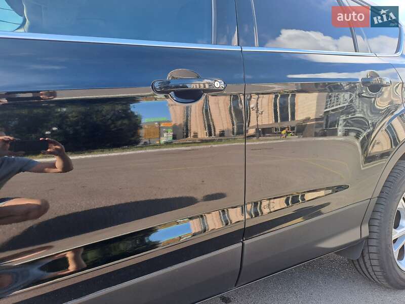 Внедорожник / Кроссовер Ford Escape 2016 в Киеве