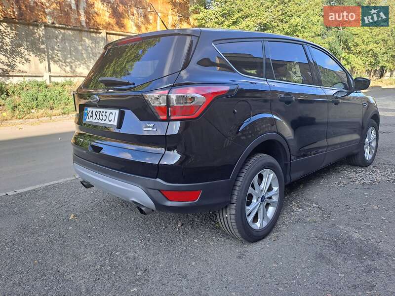 Внедорожник / Кроссовер Ford Escape 2016 в Киеве