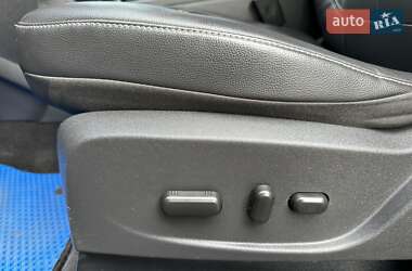 Внедорожник / Кроссовер Ford Escape 2017 в 