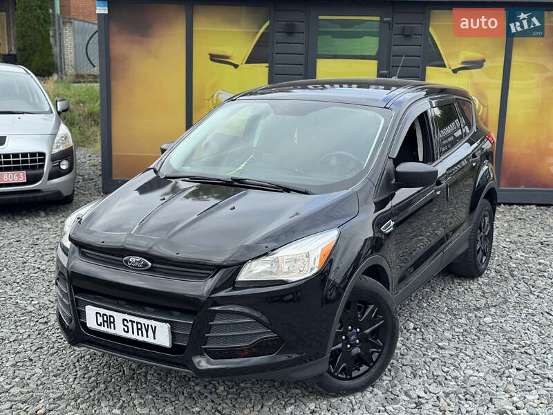 Позашляховик / Кросовер Ford Escape 2016 в Стрию