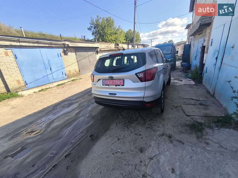 Внедорожник / Кроссовер Ford Escape 2019 в Сумах