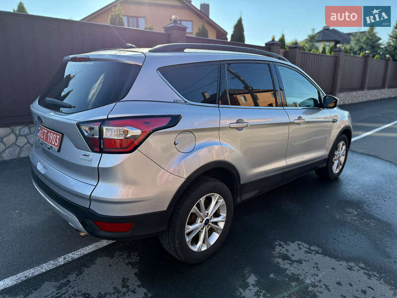 Позашляховик / Кросовер Ford Escape 2018 в Полтаві