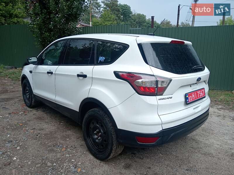 Внедорожник / Кроссовер Ford Escape 2016 в Киеве