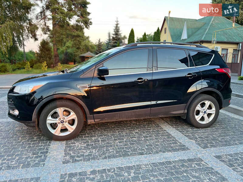 Внедорожник / Кроссовер Ford Escape 2015 в Пирятине
