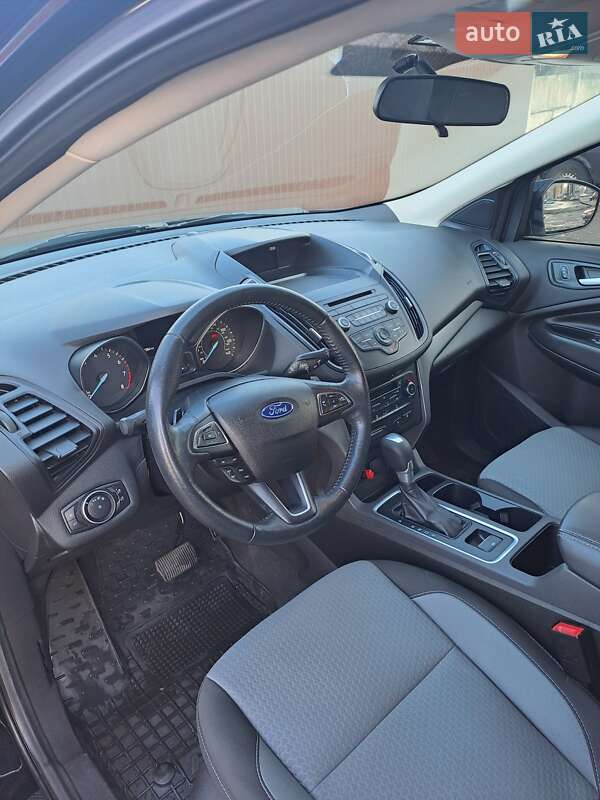 Внедорожник / Кроссовер Ford Escape 2016 в Киеве