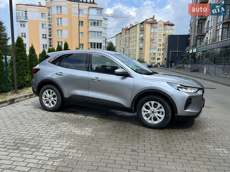 Внедорожник / Кроссовер Ford Escape 2024 в Новояворовске
