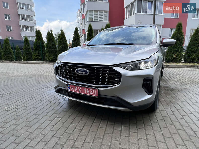 Внедорожник / Кроссовер Ford Escape 2024 в Новояворовске