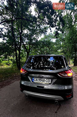 Внедорожник / Кроссовер Ford Escape 2014 в 
