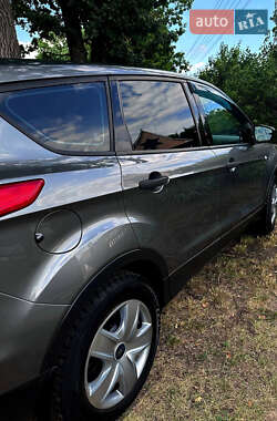 Внедорожник / Кроссовер Ford Escape 2014 в 