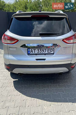 Внедорожник / Кроссовер Ford Escape 2014 в 