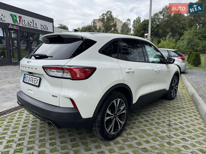 Внедорожник / Кроссовер Ford Escape 2022 в Тернополе