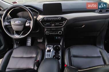 Внедорожник / Кроссовер Ford Escape 2021 в 