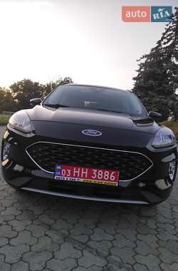 Внедорожник / Кроссовер Ford Escape 2021 в 