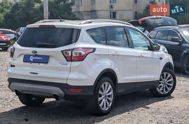 Внедорожник / Кроссовер Ford Escape 2016 в 