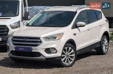 Внедорожник / Кроссовер Ford Escape 2016 в 