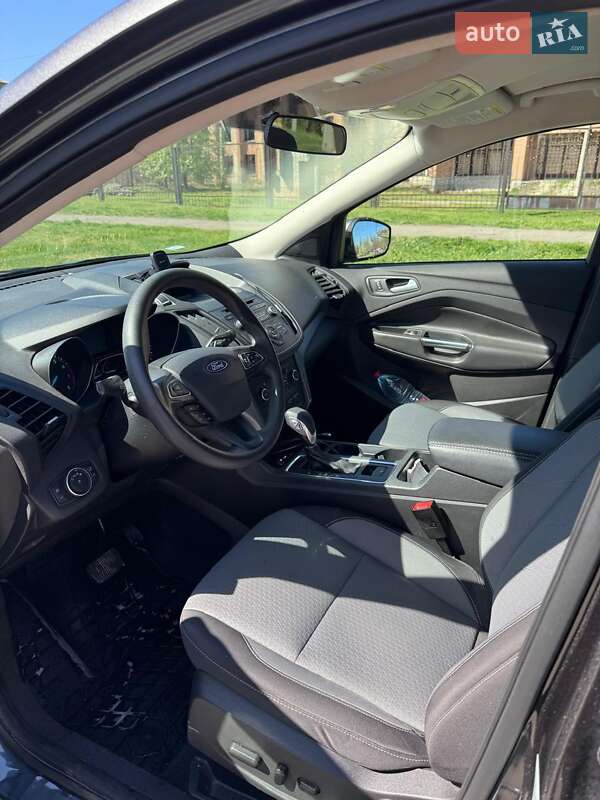 Позашляховик / Кросовер Ford Escape 2018 в Харкові