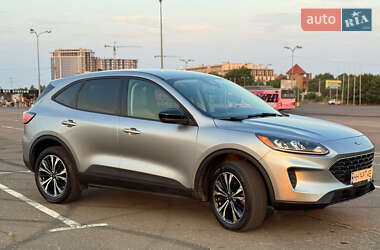 Внедорожник / Кроссовер Ford Escape 2022 в 