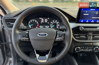 Внедорожник / Кроссовер Ford Escape 2022 в 
