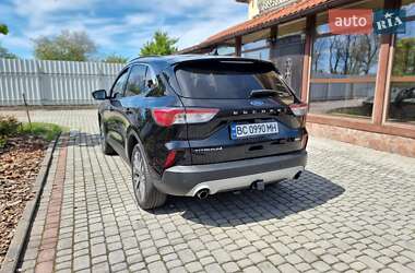 Внедорожник / Кроссовер Ford Escape 2020 в 