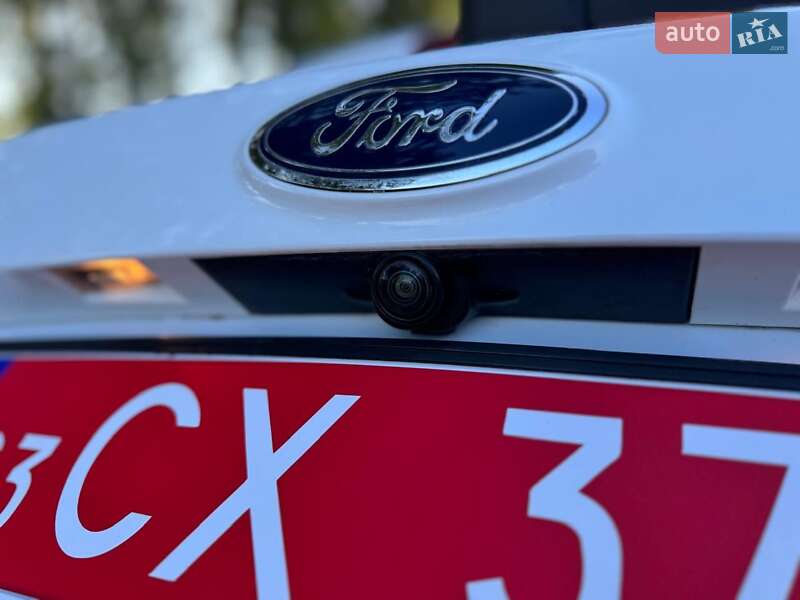 Внедорожник / Кроссовер Ford Escape 2018 в Дубно