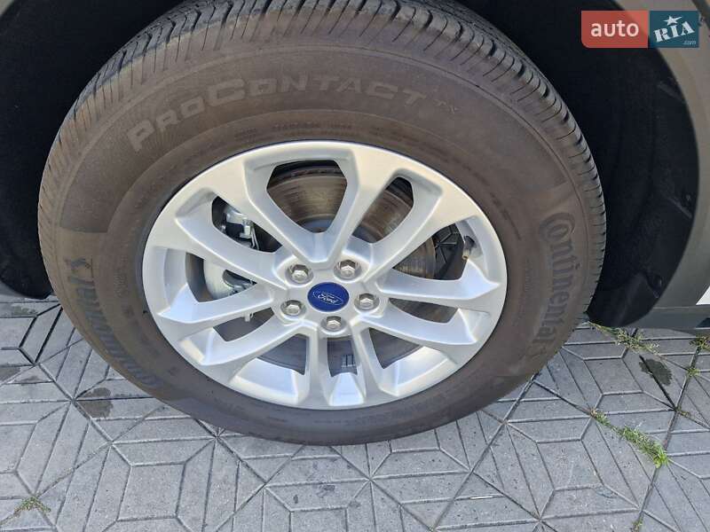 Внедорожник / Кроссовер Ford Escape 2021 в Николаеве