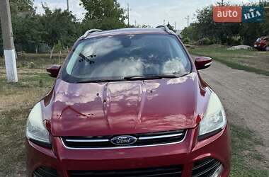 Внедорожник / Кроссовер Ford Escape 2014 в 