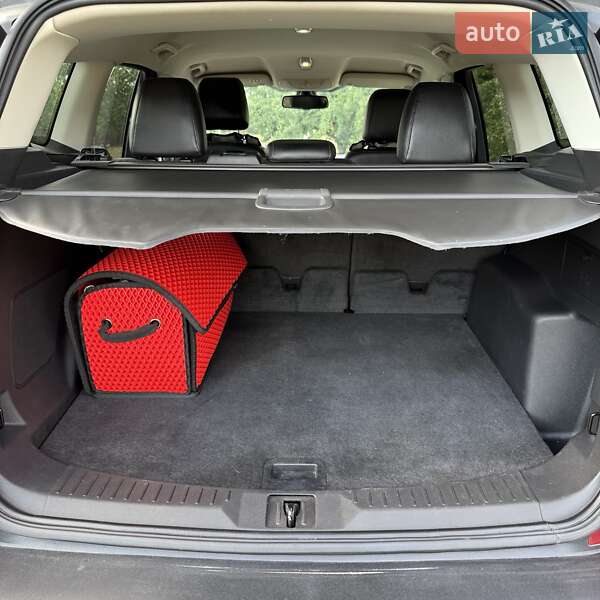 Внедорожник / Кроссовер Ford Escape 2014 в Новомиргороде