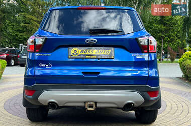 Внедорожник / Кроссовер Ford Escape 2017 в 