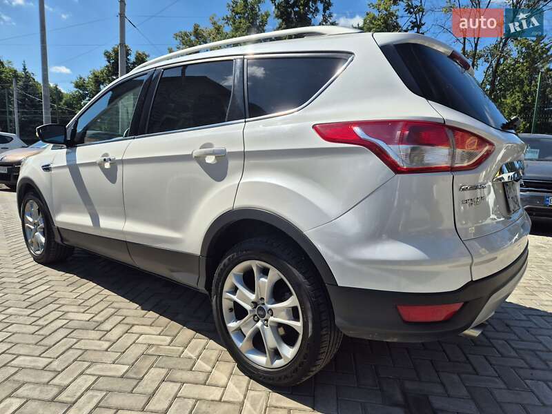 Позашляховик / Кросовер Ford Escape 2015 в Сумах