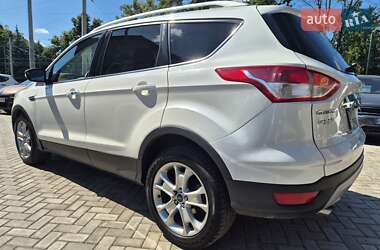 Внедорожник / Кроссовер Ford Escape 2015 в 