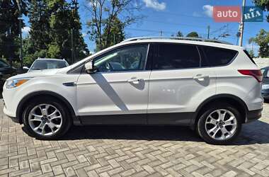 Внедорожник / Кроссовер Ford Escape 2015 в 