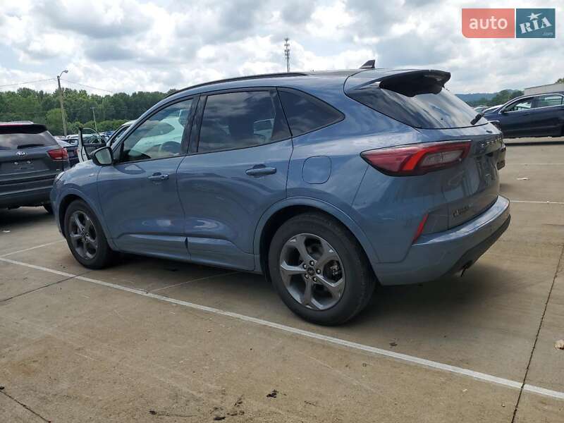 Внедорожник / Кроссовер Ford Escape 2023 в Луцке