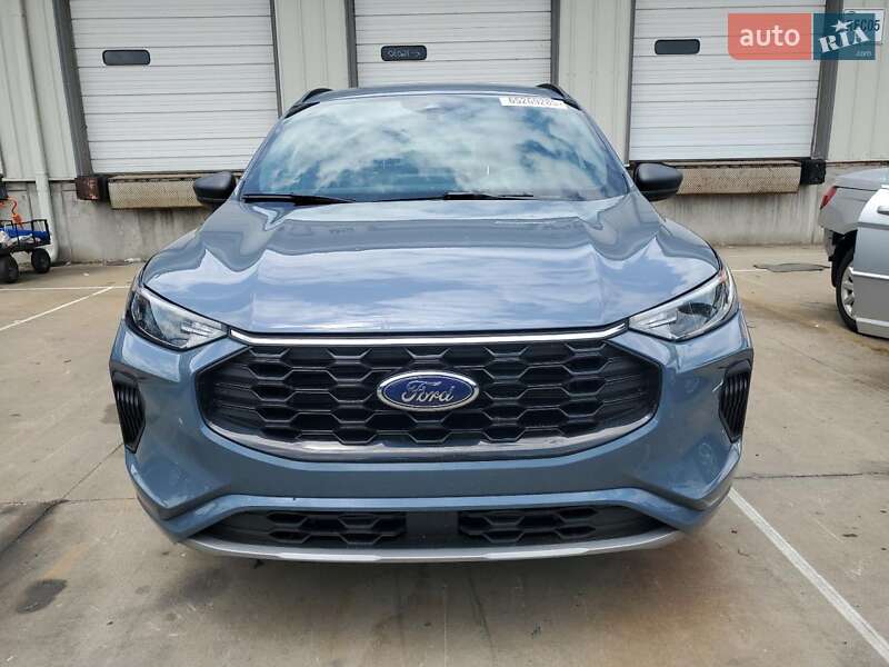 Внедорожник / Кроссовер Ford Escape 2023 в Луцке