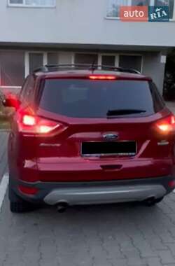 Внедорожник / Кроссовер Ford Escape 2016 в 